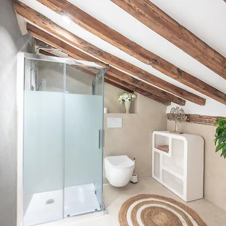 Apartamento Duplex Old Town - New ! Antibes